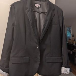 Black fitted blazer